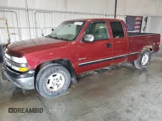 ✅ 2002 Chevrolet Silverado 1500 LS • VIN: 1GCEK19V32E173523 • Лот: 66773135. Опубликован ранее на Copart с пробегом 113 752 миль. Бесплатный доступ к архиву аукционных продаж из США и подробный отчёт об истории автомобиля на DreamBid. Изображение 1.