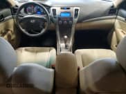 ✅ 2009 Hyundai Sonata GLS • VIN: 5NPET46C49H547746 • Lot: 83975875. Listed on Copart with 183,119 mi. Free auction sales archive from the USA and detailed vehicle history report at DreamBid. Image 8.