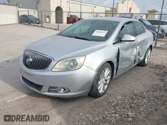 ✅ 2013 Buick Verano Convenience Group • VIN: 1G4PR5SK6D4137695 • Lot: 43809253. Wystawiony na IAAI z przebiegiem 171 853 mil. Bezpłatny archiwum sprzedaży aukcyjnych z USA i szczegółowy raport historii pojazdu na DreamBid. Zdjęcie 2.