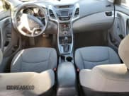 ✅ 2014 Hyundai Elantra SE • VIN: KMHDH4AE0EU108934 • Lot: 81496115. Wystawiony na Copart z przebiegiem 134 345 mil. Bezpłatny archiwum sprzedaży aukcyjnych z USA i szczegółowy raport historii pojazdu na DreamBid. Zdjęcie 8.