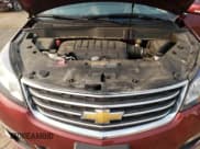 ✅ 2017 Chevrolet Traverse LT • VIN: 1GNKVGKD2HJ133553 • Lot: 63853824. Wystawiony na Copart z przebiegiem 75 070 mil. Bezpłatny archiwum sprzedaży aukcyjnych z USA i szczegółowy raport historii pojazdu na DreamBid. Zdjęcie 12.