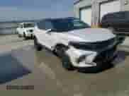 2024 Chevrolet Blazer RS z VIN 3GNKBERS5RS159498, wystawiony jako Copart lot #81021995 z przebiegiem 28 479 mil mil oraz Szkoda całkowita • Salvage title. Historia ofert i sprzedaży dostępna na DreamBid. Obrazek 13.