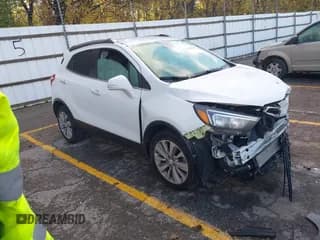 ✅ 2018 Buick Encore Preferred • VIN: KL4CJASB6JB683837 • Lot: 43518201. Wystawiony na IAAI z przebiegiem 76 888 mil. Bezpłatny archiwum sprzedaży aukcyjnych z USA i szczegółowy raport historii pojazdu na DreamBid. Zdjęcie 1.