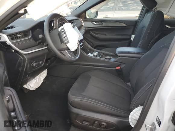 2024 Jeep Grand Cherokee Laredo X with VIN 1C4RJGAG5RC264173, listed as a Copart auction lot 45505465 with 7,633 mi miles and Salvage title. Bid and sale history available at DreamBid. Image 7.