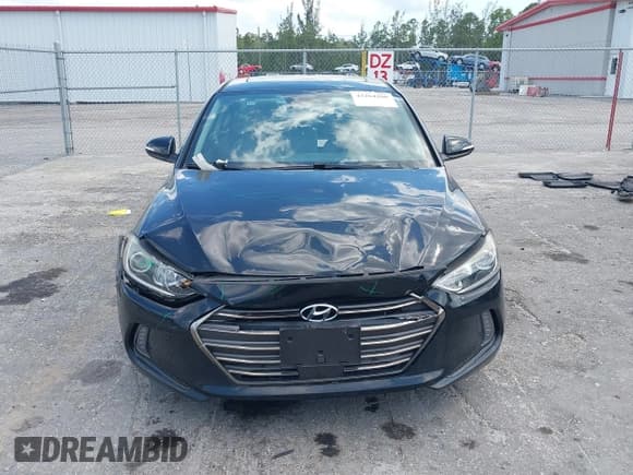 ✅ 2017 Hyundai Elantra SE • VIN: 5NPD84LF5HH022768 • Lot: 42264100. Listed on IAAI with 82,130 mi. Free auction sales archive from the USA and detailed vehicle history report at DreamBid. Image 12.