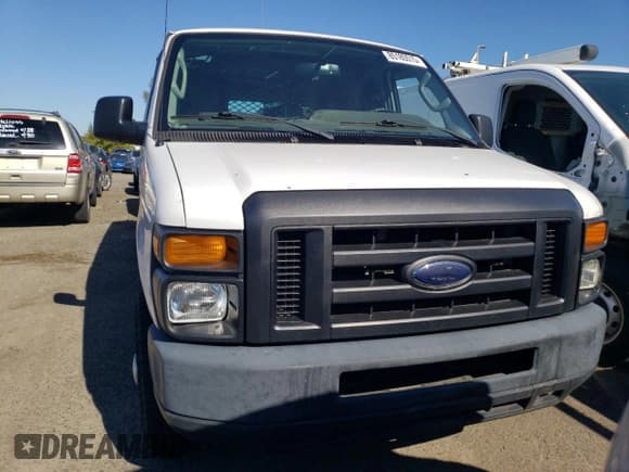 ✅ 2012 Ford Econoline Cargo Recreational • VIN: 1FTNE2EL2CDA15781 • Lot: 85185515. Wystawiony na Copart z przebiegiem Nie podano. Bezpłatny archiwum sprzedaży aukcyjnych z USA i szczegółowy raport historii pojazdu na DreamBid. Zdjęcie 5.