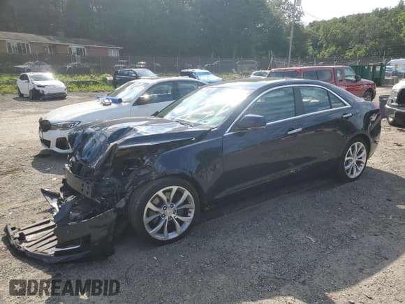 ✅ 2015 Cadillac ATS Performance AWD • VIN: 1G6AJ5SX2F0111086 • Lot: 70044775. Wystawiony na Copart z przebiegiem 106 009 mil. Bezpłatny archiwum sprzedaży aukcyjnych z USA i szczegółowy raport historii pojazdu na DreamBid. Zdjęcie 1.