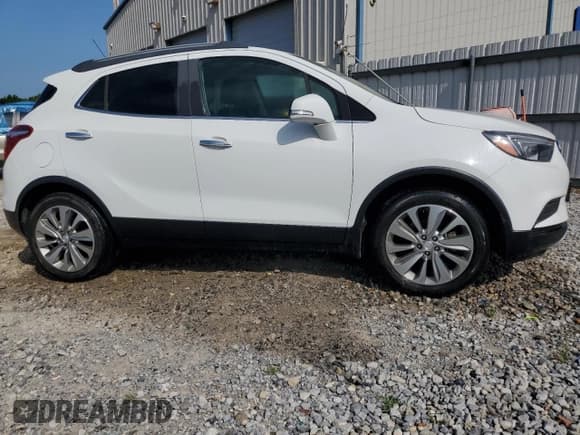 ✅ 2017 Buick Encore Preferred • VIN: KL4CJASB1HB055498 • Lot: 66443025. Listed on Copart with 120,339 mi. Free auction sales archive from the USA and detailed vehicle history report at DreamBid. Image 4.