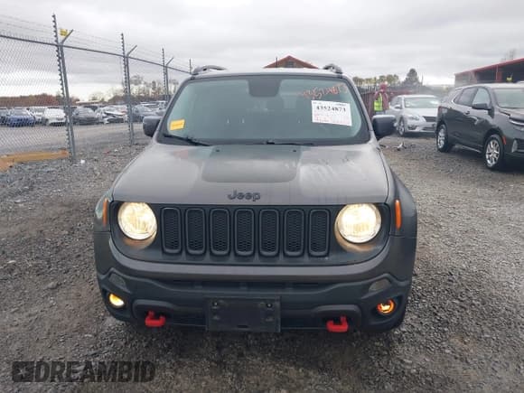 ✅ 2016 Jeep Renegade Trailhawk • VIN: ZACCJBCT7GPC72500 • Лот: 43524873. Опубликован ранее на IAAI с пробегом 128 149 миль. Бесплатный доступ к архиву аукционных продаж из США и подробный отчёт об истории автомобиля на DreamBid. Изображение 12.