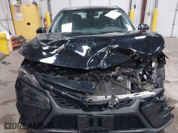 2021 Toyota Camry SE with VIN 4T1G11BK9MU039177, listed as a IAAI auction lot 41620346 with 85,950 mi miles and . Bid and sale history available at DreamBid. Image 12.