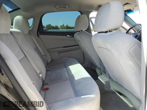 ✅ 2015 Chevrolet Impala LS • VIN: 2G1WA5E32F1105538 • Lot: 82697035. Listed on Copart with 160,857 mi. Free auction sales archive from the USA and detailed vehicle history report at DreamBid. Image 10.