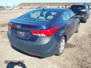 2013 Hyundai Elantra GLS z VIN 5NPDH4AE0DH344500, wystawiony jako IAAI lot #43492356 z przebiegiem 189 143 mil mil oraz . Historia ofert i sprzedaży dostępna na DreamBid. Obrazek 4.