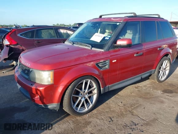 ✅ 2010 Land Rover Range Rover Sport HSE Lux • VIN: SALSK2D46AA253310 • Lot: 42570974. Listed on IAAI with 114,408 mi. Free auction sales archive from the USA and detailed vehicle history report at DreamBid. Image 2.