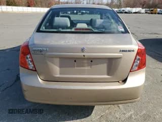 ✅ 2008 Suzuki Forenza • VIN: KL5JD56Z88K306719 • Lot: 81759734. Listed on Copart with 58,759 mi. Free auction sales archive from the USA and detailed vehicle history report at DreamBid. Image 6.