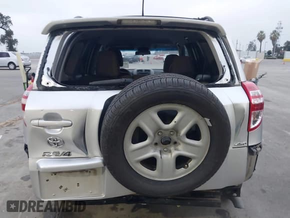 ✅ 2012 Toyota RAV4 • VIN: 2T3BF4DV8CW231779 • Lot: 43782245. Listed on IAAI with 141,706 mi. Free auction sales archive from the USA and detailed vehicle history report at DreamBid. Image 17.