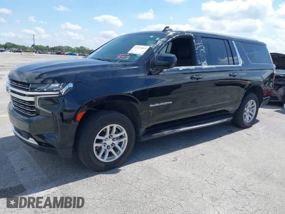 ✅ 2022 Chevrolet Suburban LT • VIN: 1GNSKCKD6NR220063 • Lot: 42255869. Listed on IAAI with 89,789 mi. Free auction sales archive from the USA and detailed vehicle history report at DreamBid. Image 2.