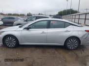 ✅ 2024 Nissan Altima SV • VIN: 1N4BL4DVXRN390947 • Lot: 43825934. Listed on IAAI with 56,254 mi. Free auction sales archive from the USA and detailed vehicle history report at DreamBid. Image 14.