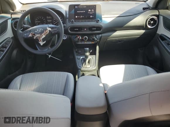 ✅ 2022 Hyundai Kona SEL • VIN: KM8K6CAB1NU922524 • Лот: 69330924. Опубликован ранее на Copart с пробегом 69 897 миль. Бесплатный доступ к архиву аукционных продаж из США и подробный отчёт об истории автомобиля на DreamBid. Изображение 8.