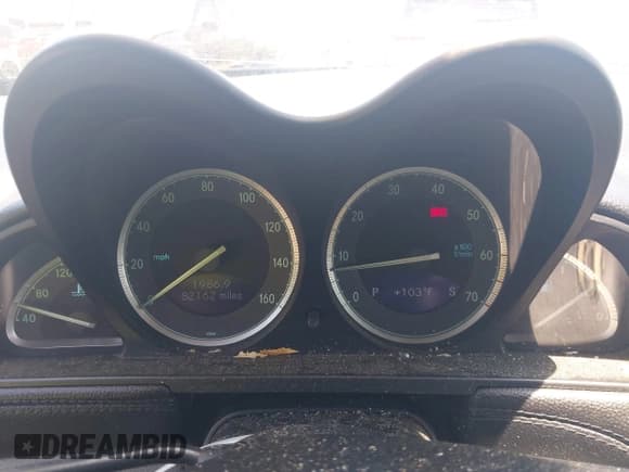 ✅ 2003 Mercedes-Benz SL 500 • VIN: WDBSK75FX3F028333 • Lot: 42457064. Listed on IAAI with 82,162 mi. Free auction sales archive from the USA and detailed vehicle history report at DreamBid. Image 7.