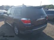 ✅ 2012 Toyota Highlander • VIN: 5TDZA3EH7CS019568 • Лот: 42847672. Опубликован ранее на IAAI с пробегом 176 466 миль. Бесплатный доступ к архиву аукционных продаж из США и подробный отчёт об истории автомобиля на DreamBid. Изображение 3.