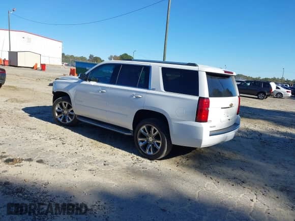 2015 Chevrolet Tahoe LTZ z VIN 1GNSCCKC4FR647537, wystawiony jako IAAI lot #43474774 z przebiegiem 109 522 mil mil oraz . Historia ofert i sprzedaży dostępna na DreamBid. Obrazek 3.