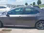 2021 Toyota Camry Hybrid SE с VIN 4T1G31AK5MU560330, выставлен на аукционе IAAI как лот 42707365 с пробегом 140 566 миль миль и . История ставок и продаж доступна на DreamBid. Изображение 15.