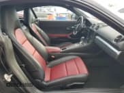 ✅ 2018 Porsche 718 Cayman • VIN: WP0AA2A86JK262242 • Lot: 62645915. Wystawiony na Copart z przebiegiem 50 371 mil. Bezpłatny archiwum sprzedaży aukcyjnych z USA i szczegółowy raport historii pojazdu na DreamBid. Zdjęcie 10.