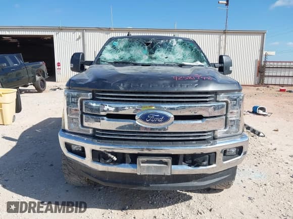 ✅ 2019 Ford F-250 XL • VIN: 1FT7W2BT4KEG16192 • Lot: 42581748. Listed on IAAI with 77,011 mi. Free auction sales archive from the USA and detailed vehicle history report at DreamBid. Image 12.