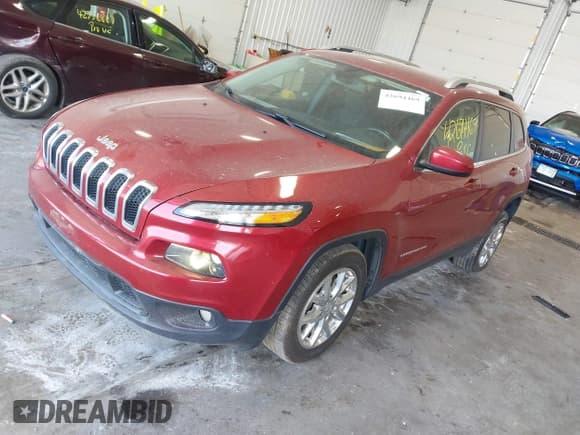 ✅ 2017 Jeep Cherokee Latitude • VIN: 1C4PJLCB8HW560464 • Lot: 42694469. Wystawiony na IAAI z przebiegiem 148 898 mil. Bezpłatny archiwum sprzedaży aukcyjnych z USA i szczegółowy raport historii pojazdu na DreamBid. Zdjęcie 17.