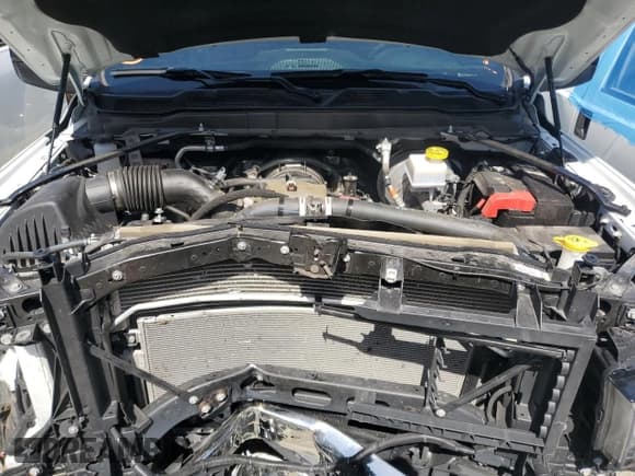 ✅ 2024 Ram 2500 Big Horn • VIN: 3C6UR5DJ7RG285920 • Lot: 62305525. Wystawiony na Copart z przebiegiem 35 802 mil. Bezpłatny archiwum sprzedaży aukcyjnych z USA i szczegółowy raport historii pojazdu na DreamBid. Zdjęcie 11.