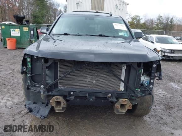 ✅ 2018 Chevrolet Tahoe LT • VIN: 1GNSKBKC7JR276427 • Lot: 41977418. Listed on IAAI with 152,007 mi. Free auction sales archive from the USA and detailed vehicle history report at DreamBid. Image 12.