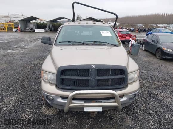 2005 Dodge 3500 SLT z VIN 3D7LS38C25G742321, wystawiony jako IAAI lot #41311486 z przebiegiem 244 511 mil mil oraz . Historia ofert i sprzedaży dostępna na DreamBid. Obrazek 13.