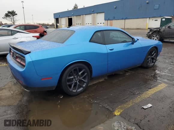 2019 Dodge Challenger R/T z VIN 2C3CDZBT7KH639380, wystawiony jako Copart lot #83933265 z przebiegiem 94 054 mil mil oraz Czysty tytuł • Clean title. Historia ofert i sprzedaży dostępna na DreamBid. Obrazek 3.