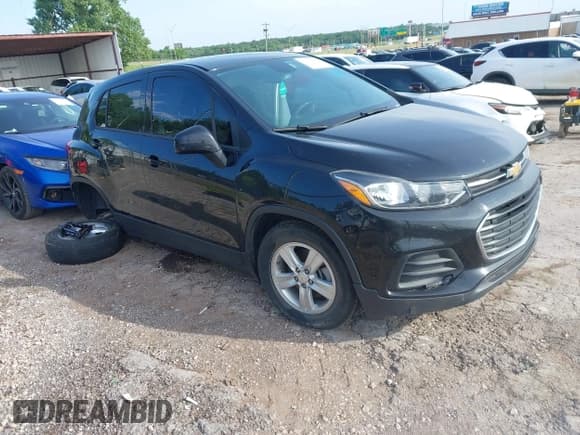 ✅ 2021 Chevrolet Trax LS • VIN: KL7CJKSB7MB307385 • Lot: 42509836. Listed on IAAI with 63,556 mi. Free auction sales archive from the USA and detailed vehicle history report at DreamBid. Image 1.