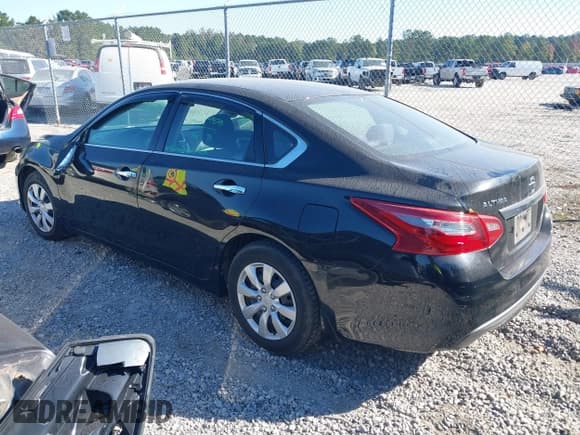 ✅ 2018 Nissan Altima SV • VIN: 1N4AL3AP9JC114416 • Lot: 43514563. Listed on IAAI with 49,727 mi. Free auction sales archive from the USA and detailed vehicle history report at DreamBid. Image 3.