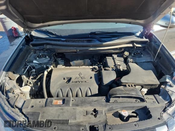 ✅ 2020 Mitsubishi Outlander SE • VIN: JA4AD3A38LZ019988 • Лот: 65276235. Опубликован ранее на Copart с пробегом 121 064 миль. Бесплатный доступ к архиву аукционных продаж из США и подробный отчёт об истории автомобиля на DreamBid. Изображение 12.