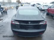 ✅ 2018 Tesla Model 3 Long Range Battery • VIN: 5YJ3E1EA1JF053640 • Lot: 43565419. Wystawiony na IAAI z przebiegiem 110 133 mil. Bezpłatny archiwum sprzedaży aukcyjnych z USA i szczegółowy raport historii pojazdu na DreamBid. Zdjęcie 16.