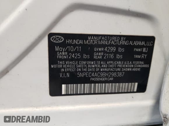 ✅ 2011 Hyundai Sonata SE • VIN: 5NPEC4AC9BH298387 • Lot: 76975254. Listed on Copart with 144,441 mi. Free auction sales archive from the USA and detailed vehicle history report at DreamBid. Image 12.