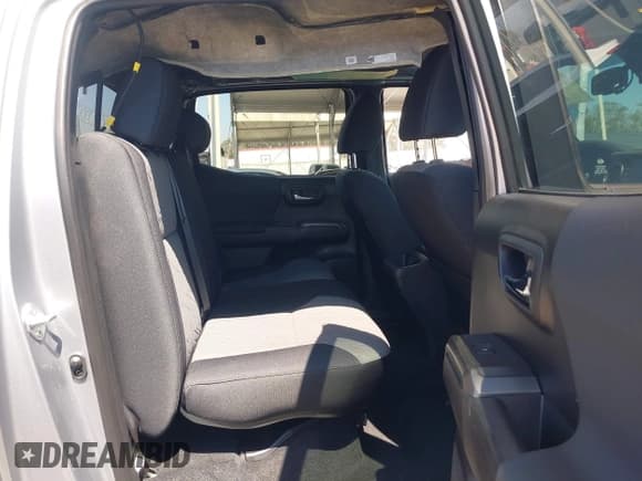 ✅ 2021 Toyota Tacoma SR5 • VIN: 3TMDZ5BN9MM116152 • Lot: 42725554. Listed on IAAI with 39,628 mi. Free auction sales archive from the USA and detailed vehicle history report at DreamBid. Image 8.