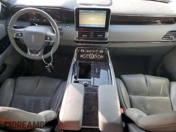 ✅ 2020 Lincoln Navigator Reserve • VIN: 5LMJJ2KT9LEL21104 • Лот: 80184324. Опубликован ранее на Copart с пробегом 47 633 миль. Бесплатный доступ к архиву аукционных продаж из США и подробный отчёт об истории автомобиля на DreamBid. Изображение 8.