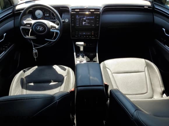 ✅ 2022 Hyundai Tucson SEL • VIN: 5NMJCCAE9NH151031 • Lot: 73210434. Wystawiony na Copart z przebiegiem 19 433 mil. Bezpłatny archiwum sprzedaży aukcyjnych z USA i szczegółowy raport historii pojazdu na DreamBid. Zdjęcie 8.