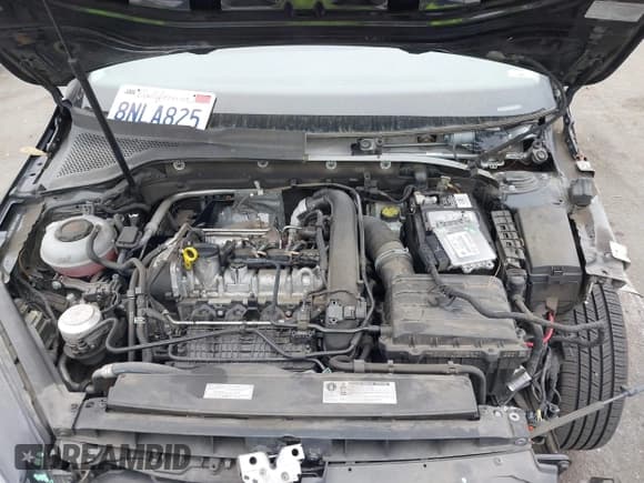 ✅ 2019 Volkswagen Golf S • VIN: 3VWY57AU2KM516226 • Lot: 41674518. Wystawiony na IAAI z przebiegiem 60 806 mil. Bezpłatny archiwum sprzedaży aukcyjnych z USA i szczegółowy raport historii pojazdu na DreamBid. Zdjęcie 10.