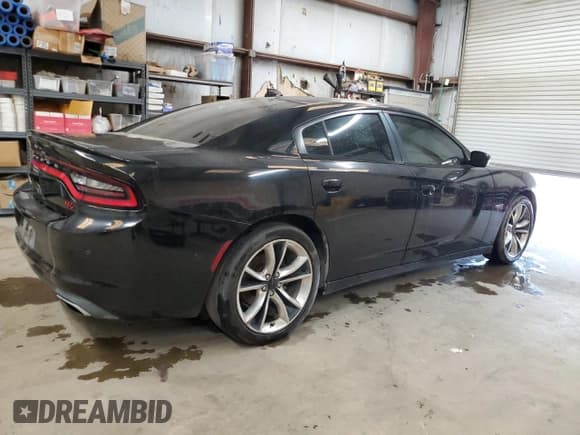 ✅ 2015 Dodge Charger Road/Track • VIN: 2C3CDXCT6FH738104 • Lot: 85203615. Wystawiony na Copart z przebiegiem 128 415 mil. Bezpłatny archiwum sprzedaży aukcyjnych z USA i szczegółowy raport historii pojazdu na DreamBid. Zdjęcie 3.