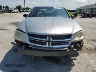 ✅ 2014 Dodge Avenger SE • VIN: 1C3CDZAG0EN116623 • Lot: 67348335. Wystawiony na Copart z przebiegiem 135 136 mil. Bezpłatny archiwum sprzedaży aukcyjnych z USA i szczegółowy raport historii pojazdu na DreamBid. Zdjęcie 5.