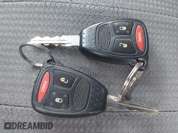 ✅ 2006 Dodge Durango SXT • VIN: 1D4HB38N66F145731 • Лот: 42174999. Опубликован ранее на IAAI с пробегом 126 504 миль. Бесплатный доступ к архиву аукционных продаж из США и подробный отчёт об истории автомобиля на DreamBid. Изображение 11.