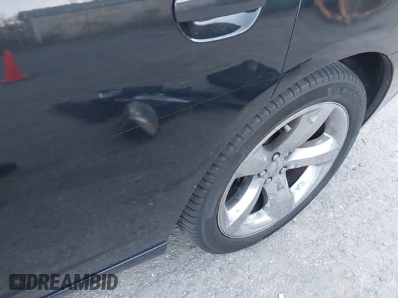 ✅ 2014 Dodge Charger RT • VIN: 2C3CDXCT4EH114753 • Lot: 43707418. Listed on IAAI with 172,479 mi. Free auction sales archive from the USA and detailed vehicle history report at DreamBid. Image 20.