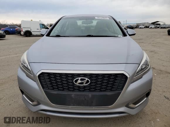 ✅ 2017 Hyundai Sonata SE • VIN: KMHE24L12HA048581 • Lot: 39720083. Listed on Copart with 116,933 mi. Free auction sales archive from the USA and detailed vehicle history report at DreamBid. Image 5.
