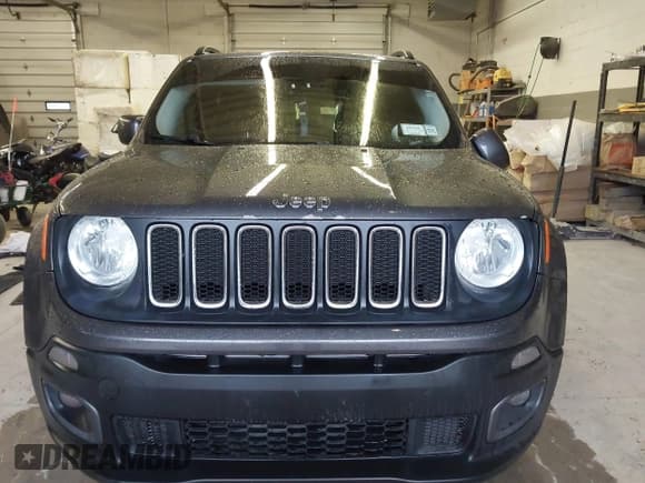 ✅ 2017 Jeep Renegade Latitude • VIN: ZACCJBBB8HPE85191 • Lot: 43573344. Listed on IAAI with 90,979 mi. Free auction sales archive from the USA and detailed vehicle history report at DreamBid. Image 12.