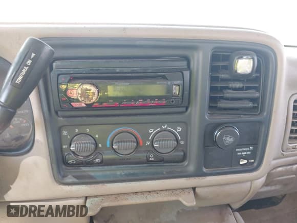 ✅ 2002 GMC Sierra 1500 SLE • VIN: 2GTEC19V221417144 • Лот: 42584603. Опубликован ранее на IAAI с пробегом 137 971 миль. Бесплатный доступ к архиву аукционных продаж из США и подробный отчёт об истории автомобиля на DreamBid. Изображение 14.