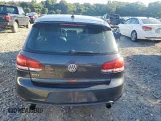 ✅ 2014 Volkswagen Golf GTI Wolfsburg Edition • VIN: WVWHD7AJ8EW003935 • Lot: 63828585. Wystawiony na Copart z przebiegiem 86 465 mil. Bezpłatny archiwum sprzedaży aukcyjnych z USA i szczegółowy raport historii pojazdu na DreamBid. Zdjęcie 6.
